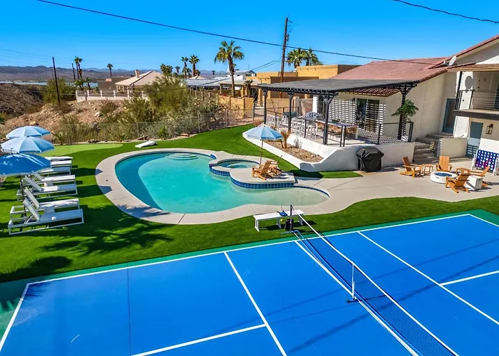 Luxury Tropical Playhouse Golf Pickleball